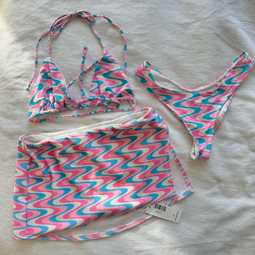 Frankie’s Bikinis x Wildflower Marty Set/Bundle in Sister Swirl